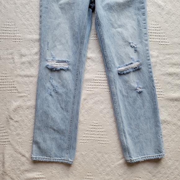 Denim Forum The Joni High Rise Loose 29L Super High-Waisted Distressed Jeans - Picture 5 of 10